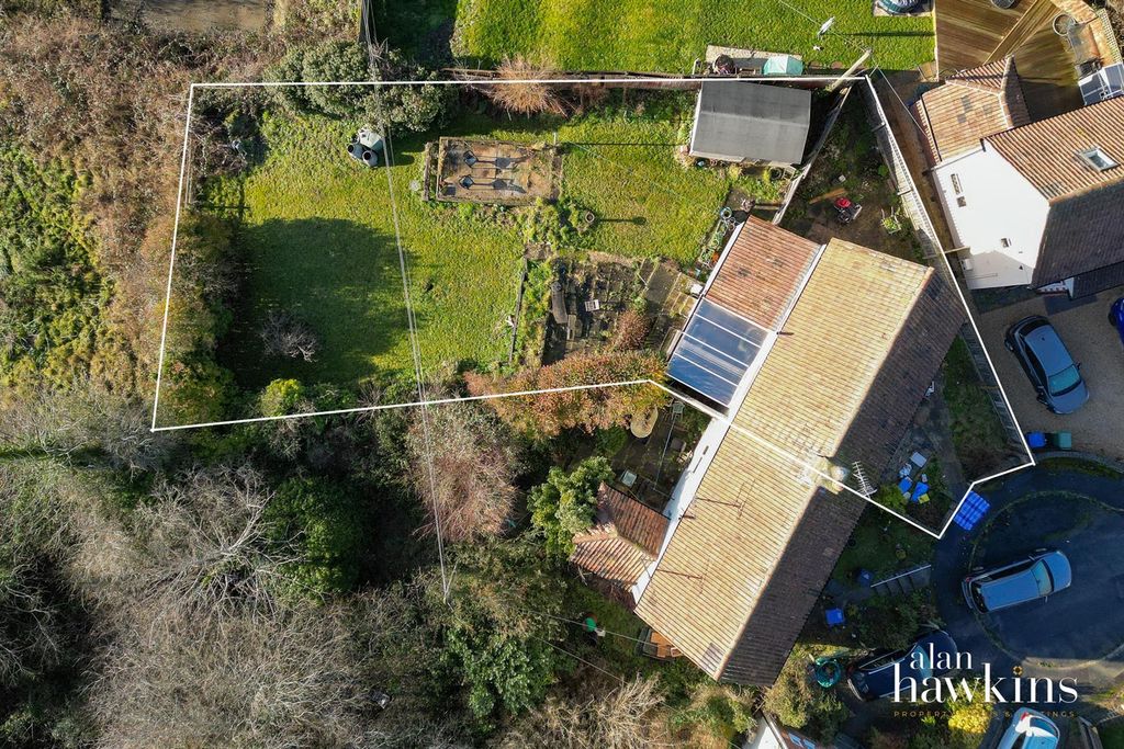 Property photo 2 of 16 3543-07Line.Jpg