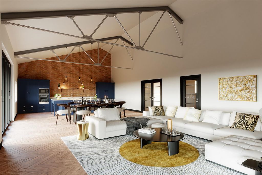Property photo 2 of 16 Int .Jpg