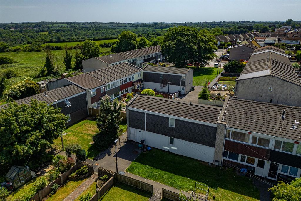 Property photo 3 of 20 204 Stockwood Lane, Stockwood, Bristol Bs14 8Ng |