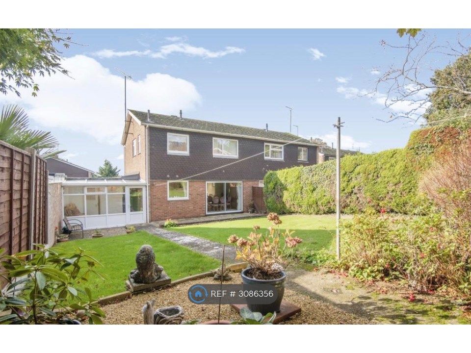 Property photo 2 of 12