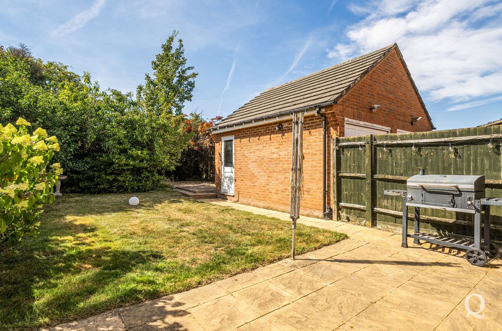 Property photo 3 of 25 E8Cda569-d11E-4A9...