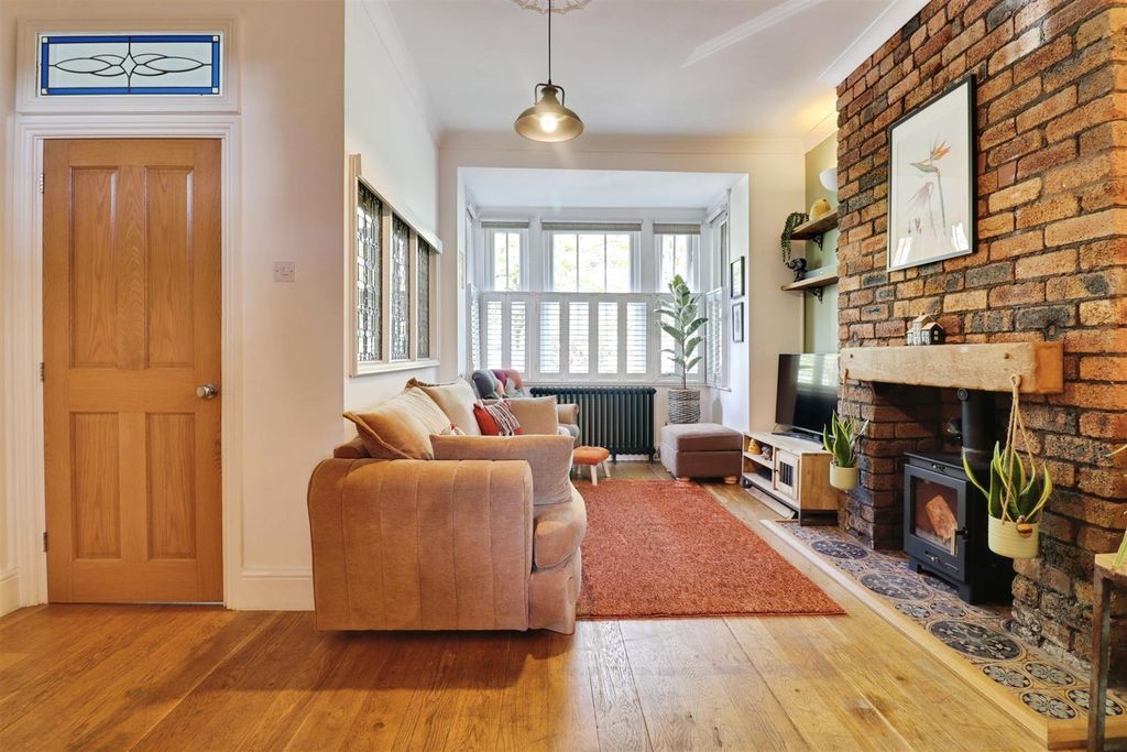 Property photo 3 of 24 c9ee1555-Img_4731-Img_4733.Jpg