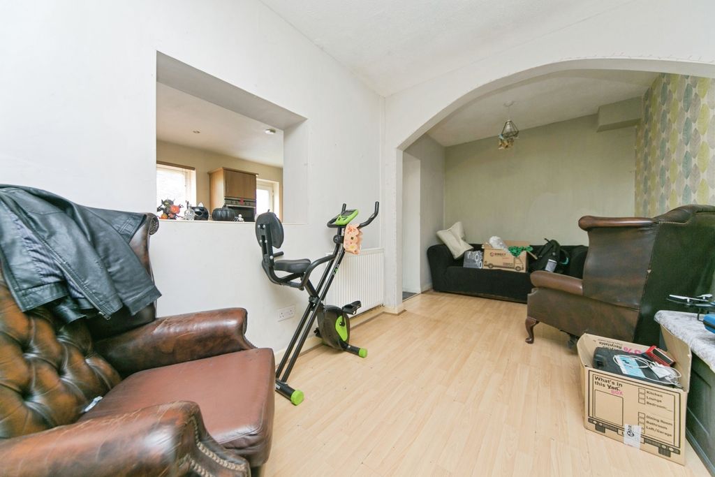 Property photo 3 of 28 Pbox-Img.Jpg