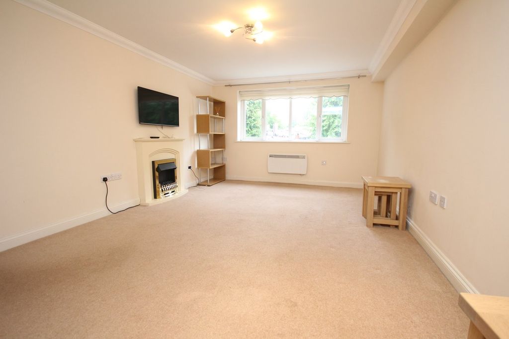 Property photo 3 of 10