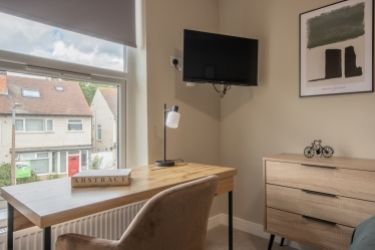 Property photo 2 of 7 Sml_Lrg_Room 4.1