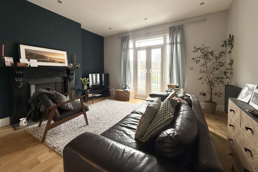 Property photo 2 of 7 2