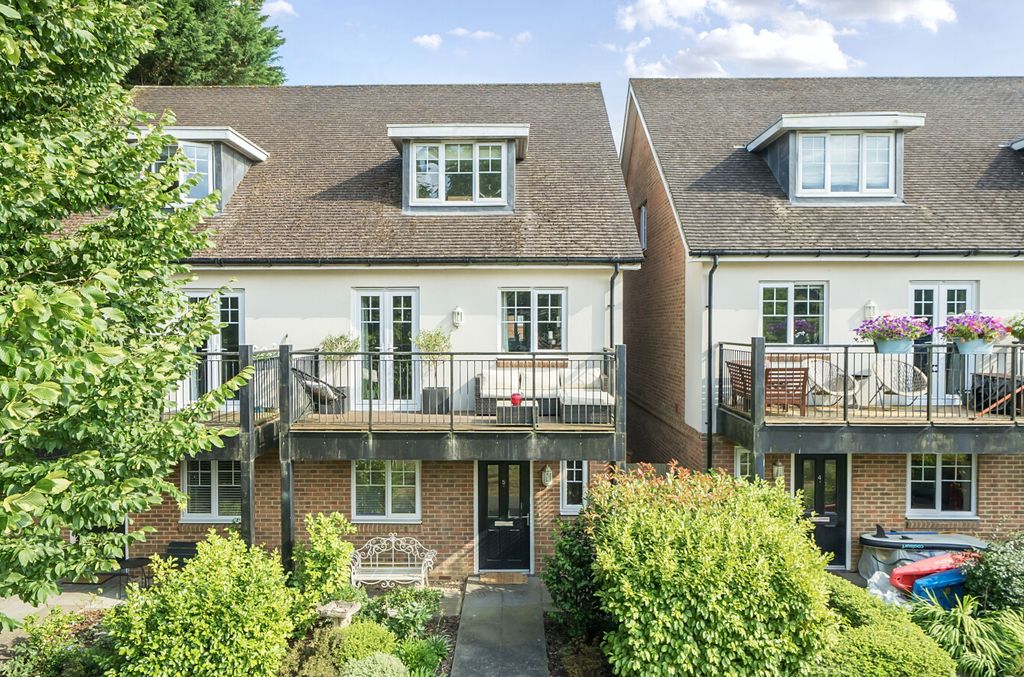 Property photo 1 of 24 1315599-2-6866c03...