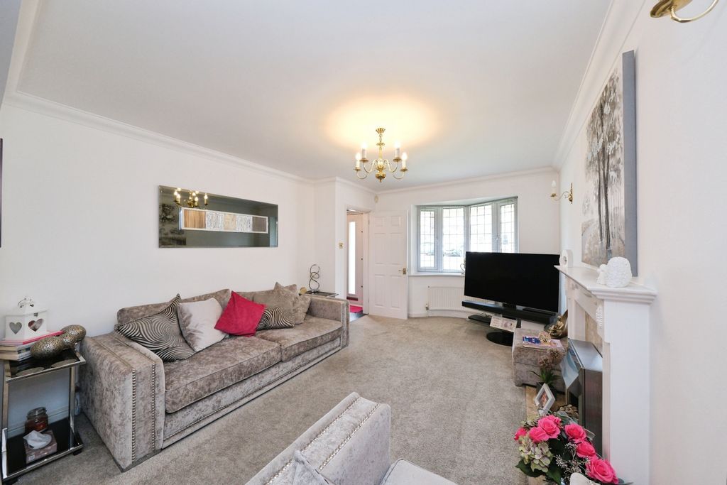 Property photo 3 of 18 Dscf5993