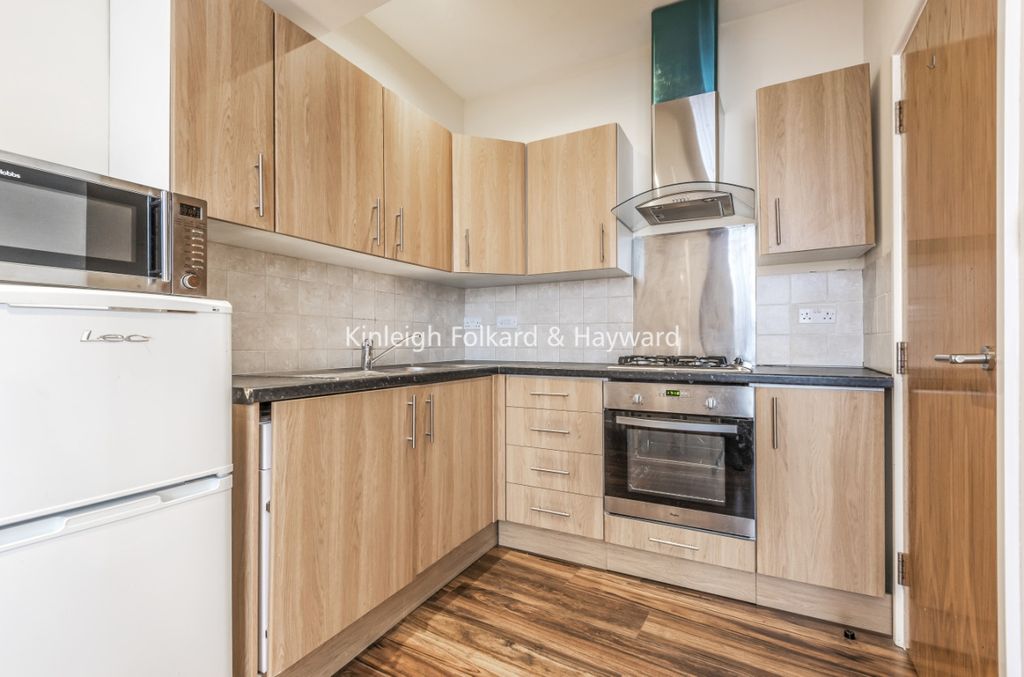 Property photo 3 of 7 72A05940-d58F-4Eb8-8