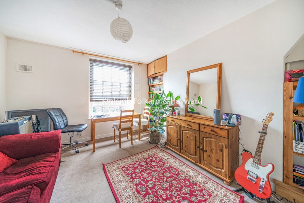 Property photo 2 of 8 7F6164F3-898E-4848-8