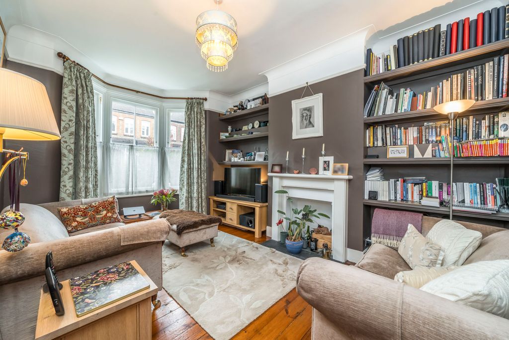 Property photo 2 of 9 Picture No. 33