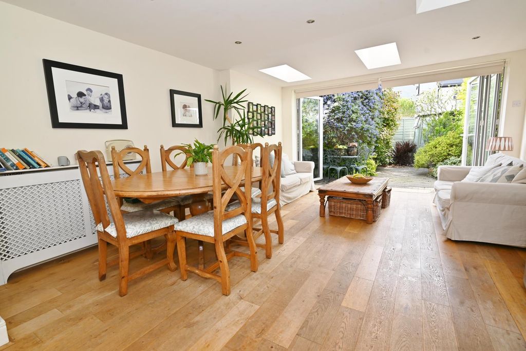 Property photo 3 of 13