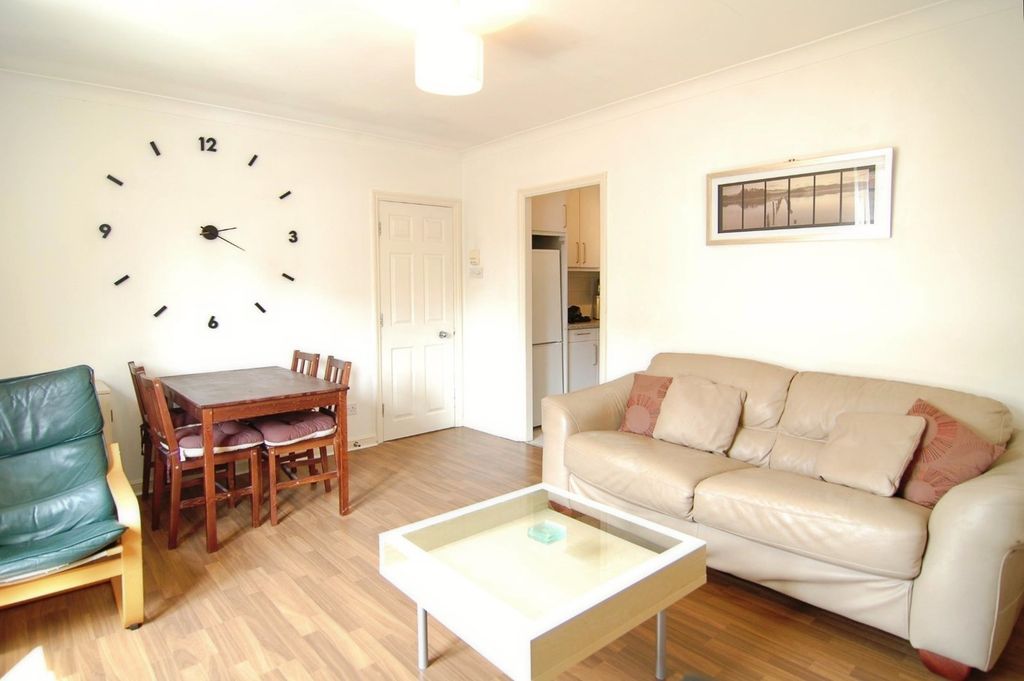 Property photo 3 of 10 Picture No. 25