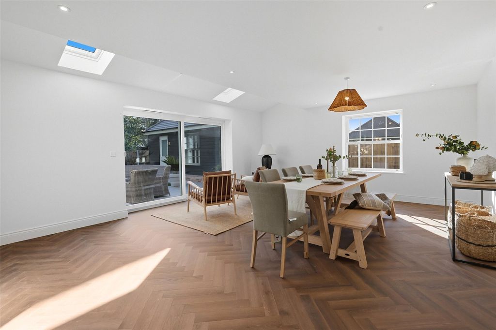 Property photo 1 of 21 Picture No. 44