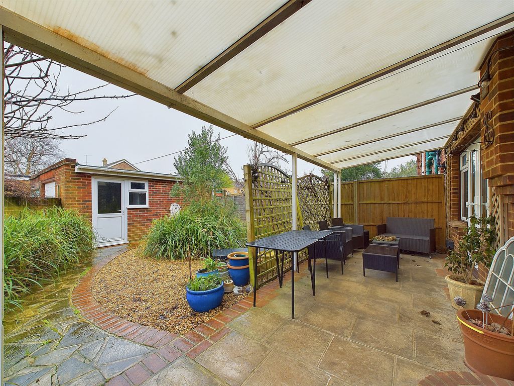 Property photo 3 of 16 Cam03519G0-Pr0211-Still020