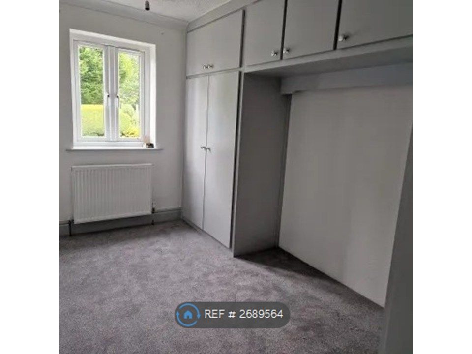 Property photo 3 of 5 Bedroom