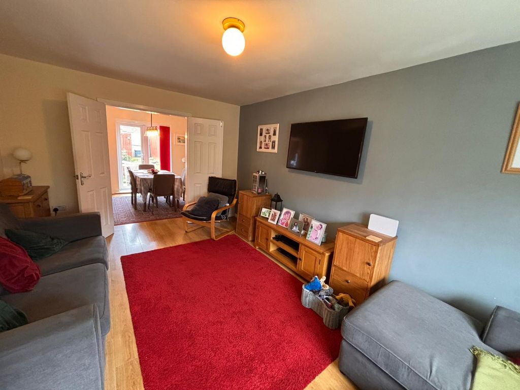 Property photo 3 of 23