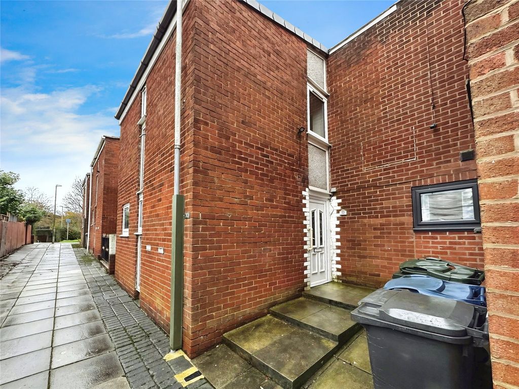 Property photo 1 of 11 Picture No. 24