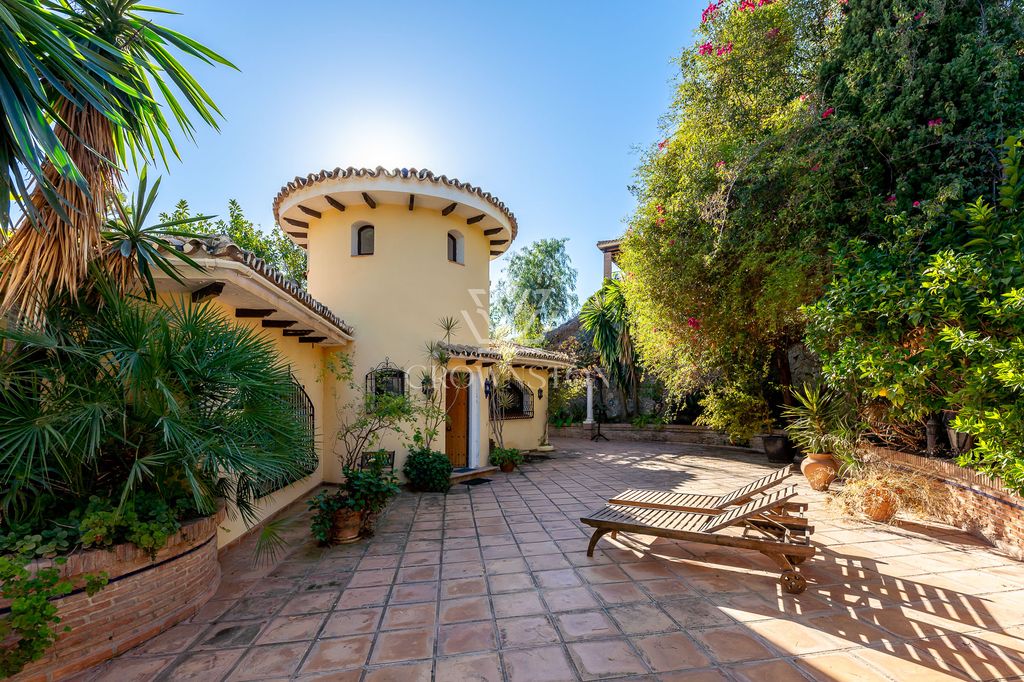 Property photo 1 of 64