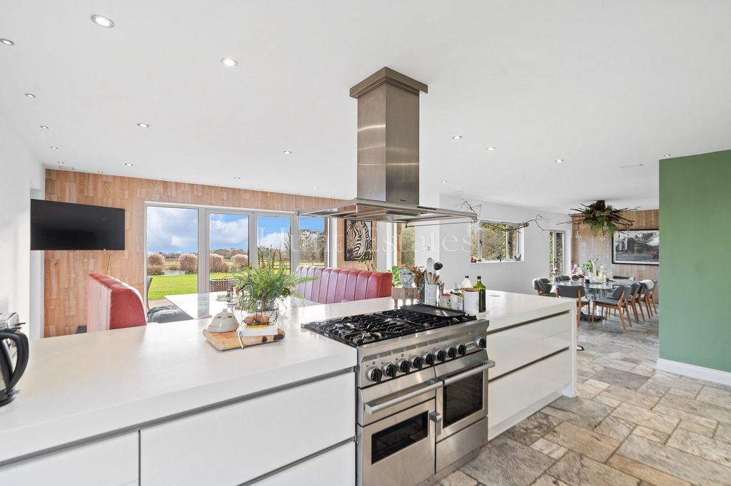Property photo 2 of 36 Not Specified