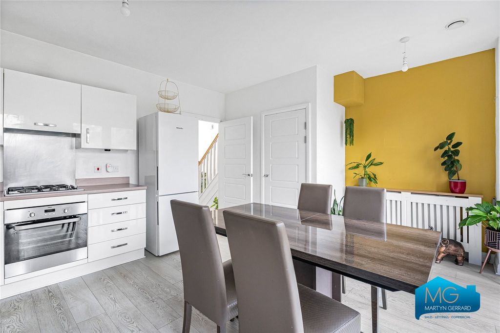 Property photo 2 of 20 Picture No. 33