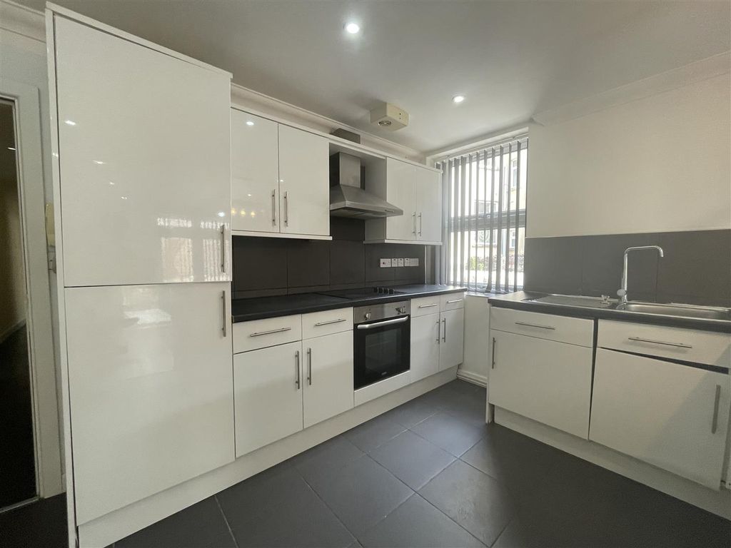 Property photo 2 of 15 Img_5297.Jpg