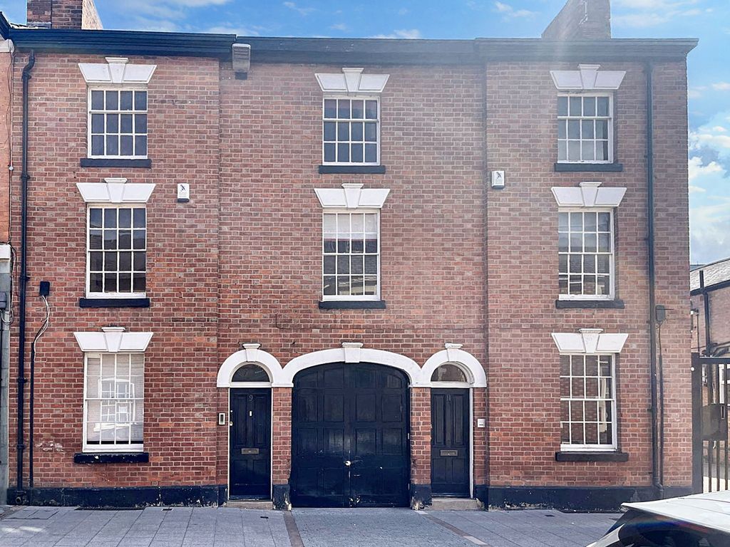 Property photo 1 of 19