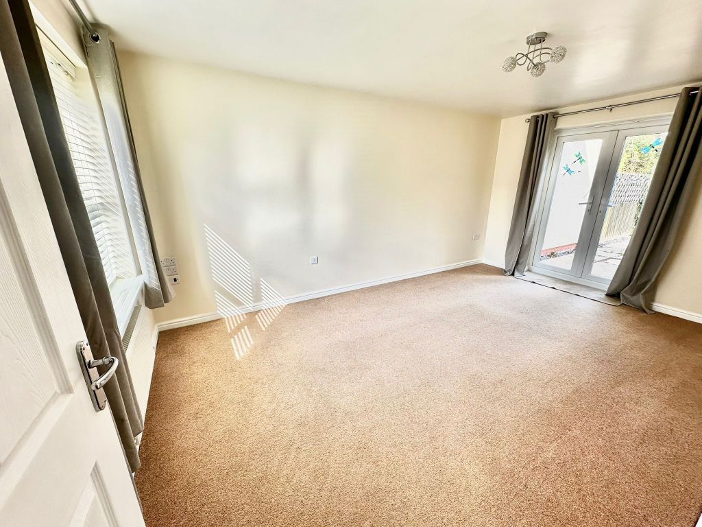 Property photo 3 of 10 View