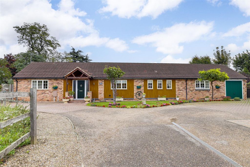 Property photo 1 of 24 25.Jpg