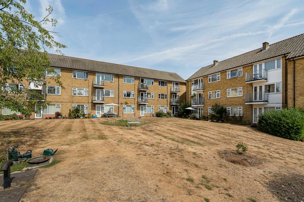 Property photo 1 of 12 5_88221.Jpg