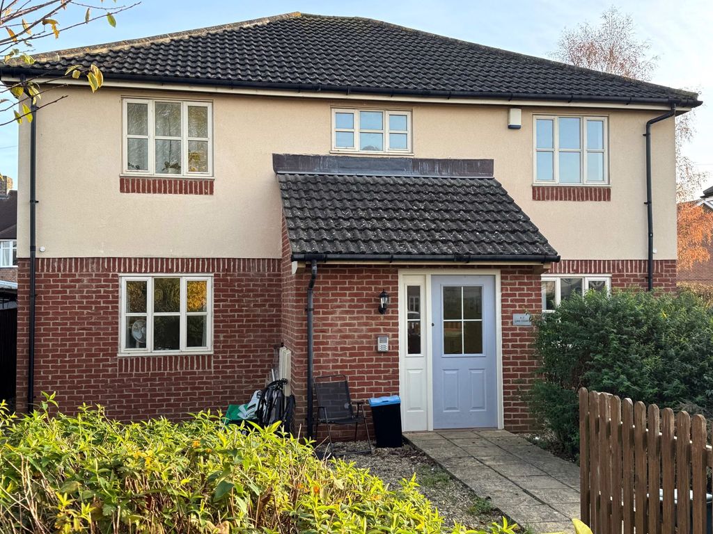 Property photo 1 of 5 Photo 4