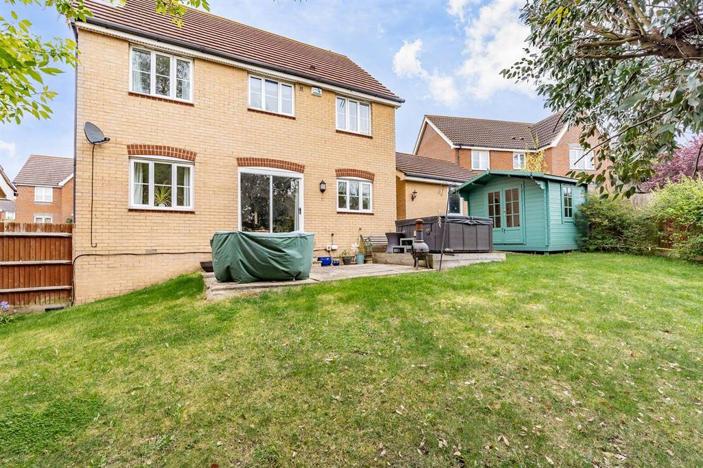 Property photo 3 of 28