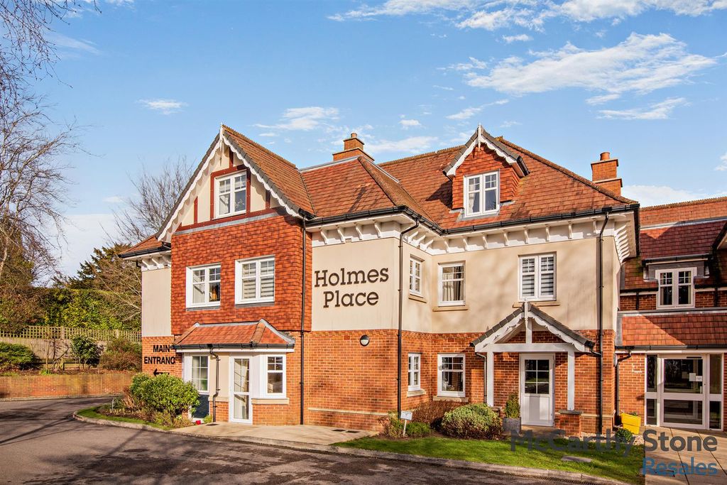 Property photo 1 of 22 8676867-Exterior07-800.Jpg