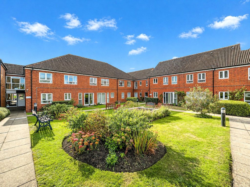 Property photo 1 of 9 Picture No. 10