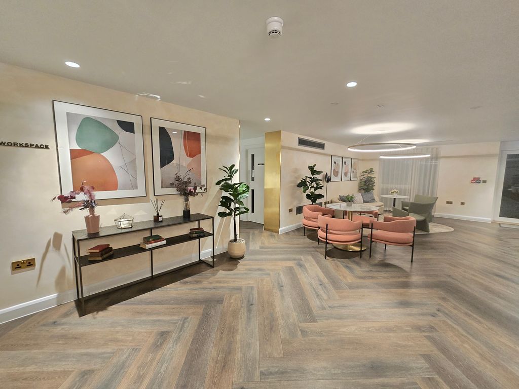 Property photo 2 of 10