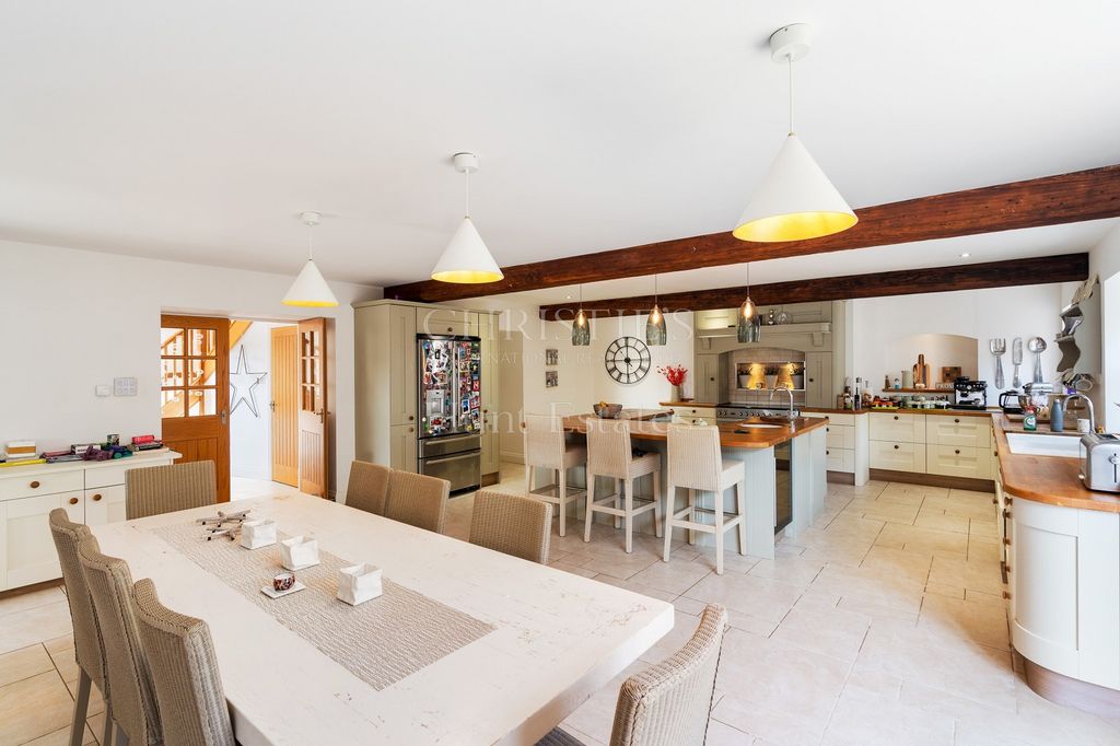 Property photo 3 of 31 Not Specified
