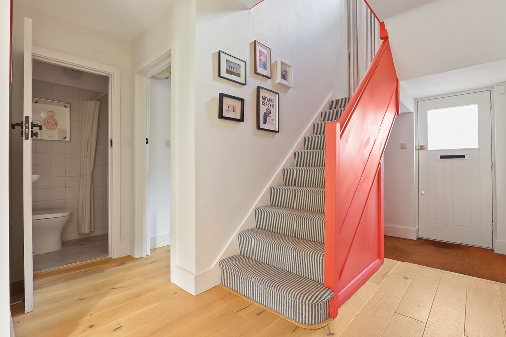 Property photo 2 of 17 63 Auckland Road, Se19 - 2