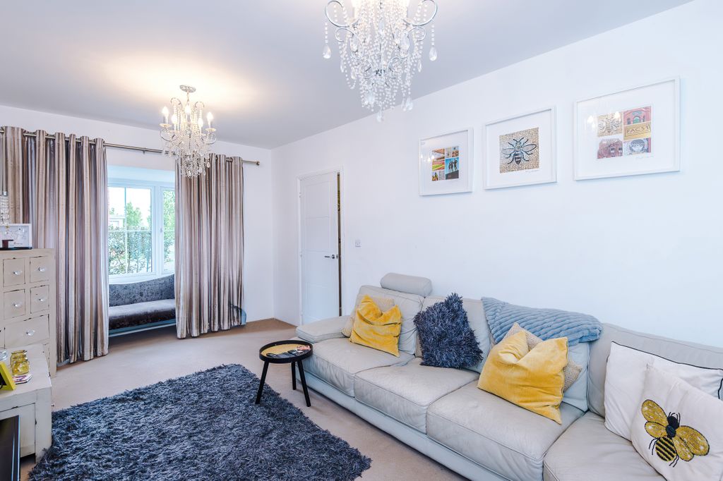 Property photo 3 of 23