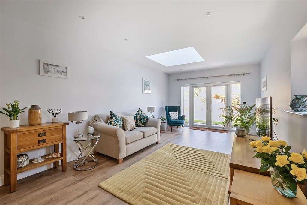 Property photo 2 of 19 1273512 (3).Jpg