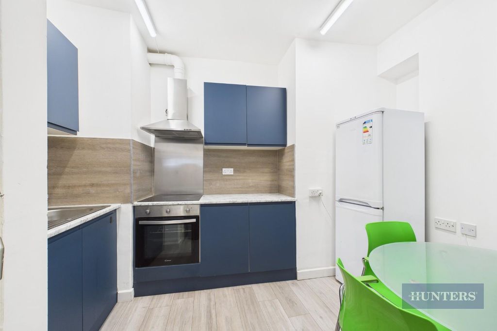 Property photo 1 of 9 Cam05152G0-Pr0111-Still004.Jpg