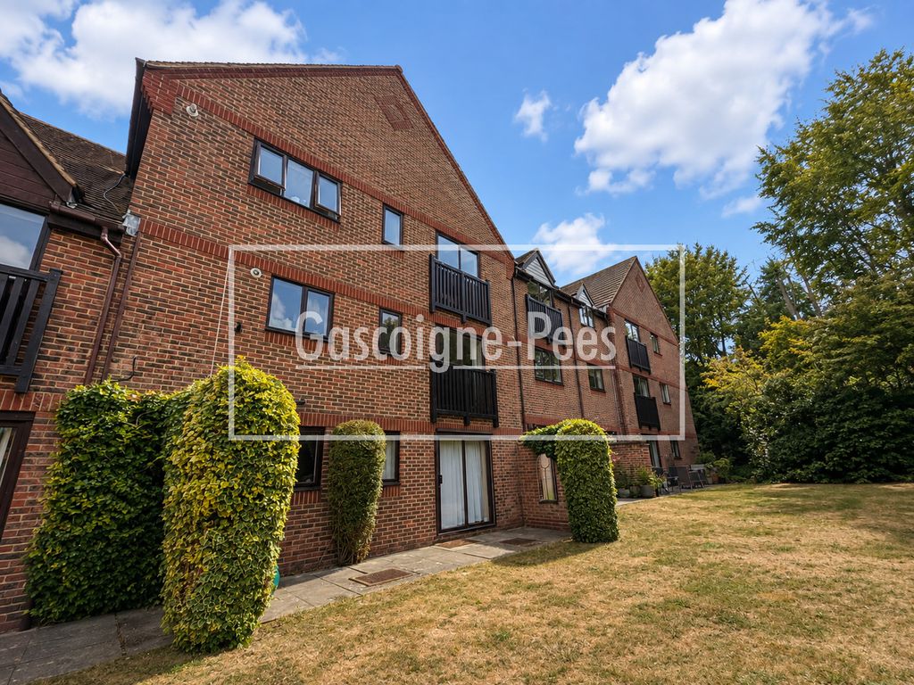 Property photo 1 of 8