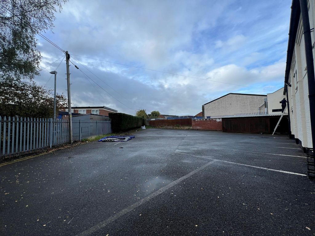 Property photo 3 of 7 Image 3