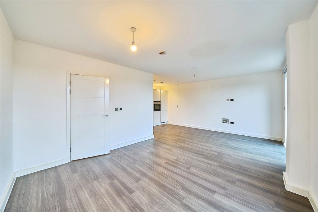 Property photo 2 of 23 Picture No. 09