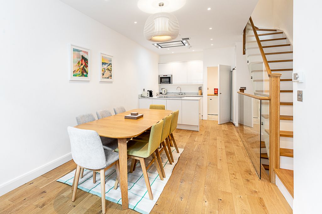 Property photo 3 of 56