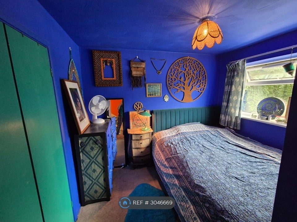 Property photo 3 of 12 Double Bedroom