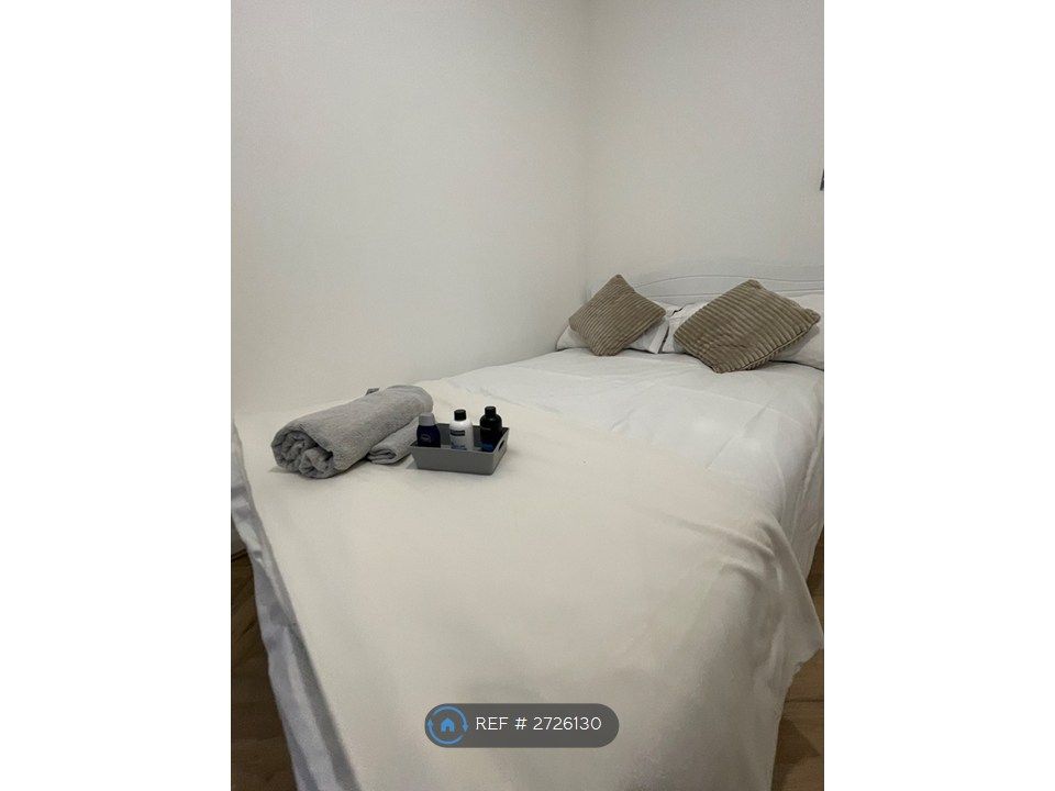 Property photo 3 of 35