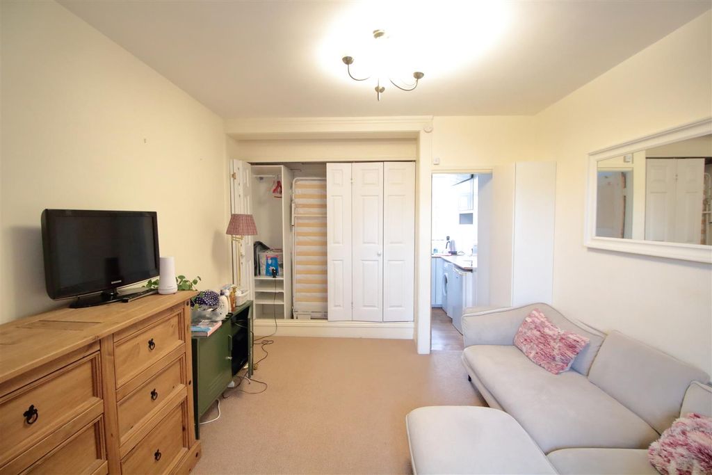 Property photo 3 of 16 Aimg_7181.Jpg