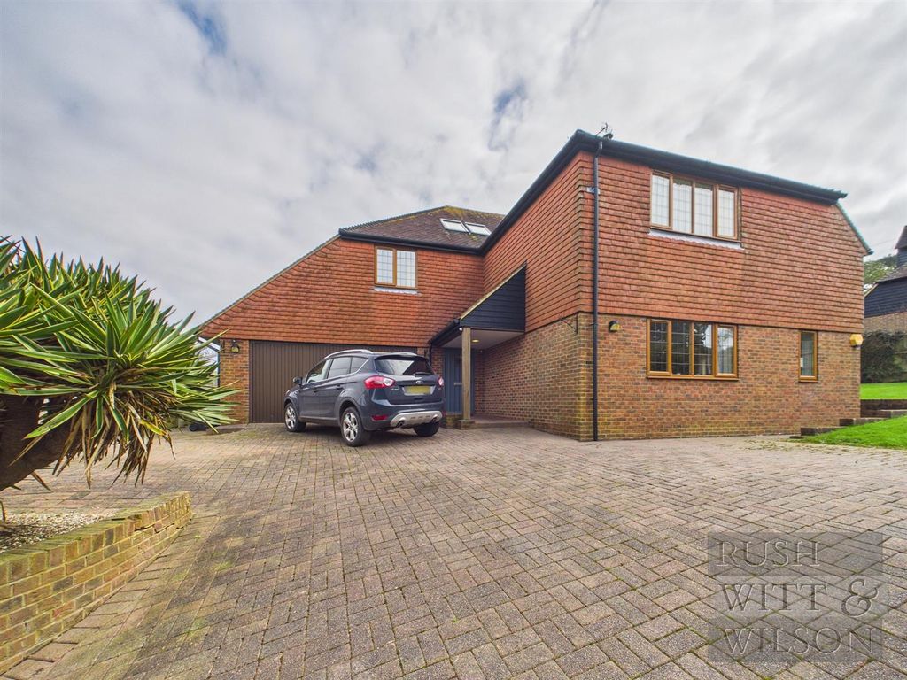 Property photo 1 of 28