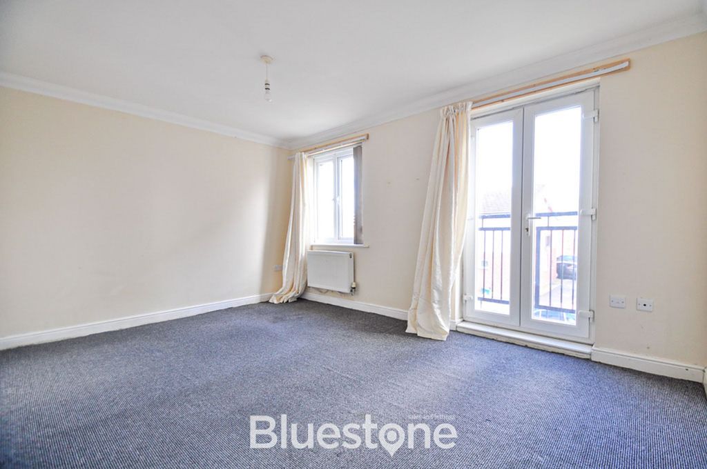 Property photo 3 of 27