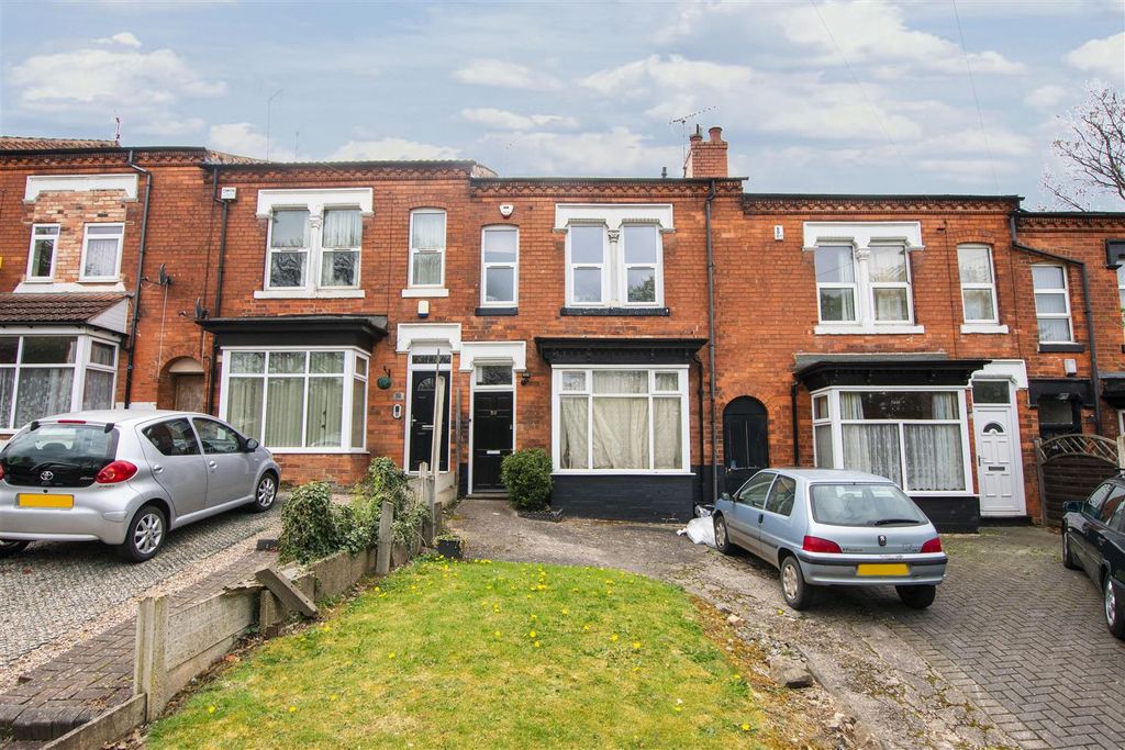 Property photo 1 of 17 Approach